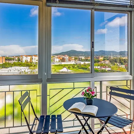 Vintage View-private Parking Panorama & Comfort ليفورنو